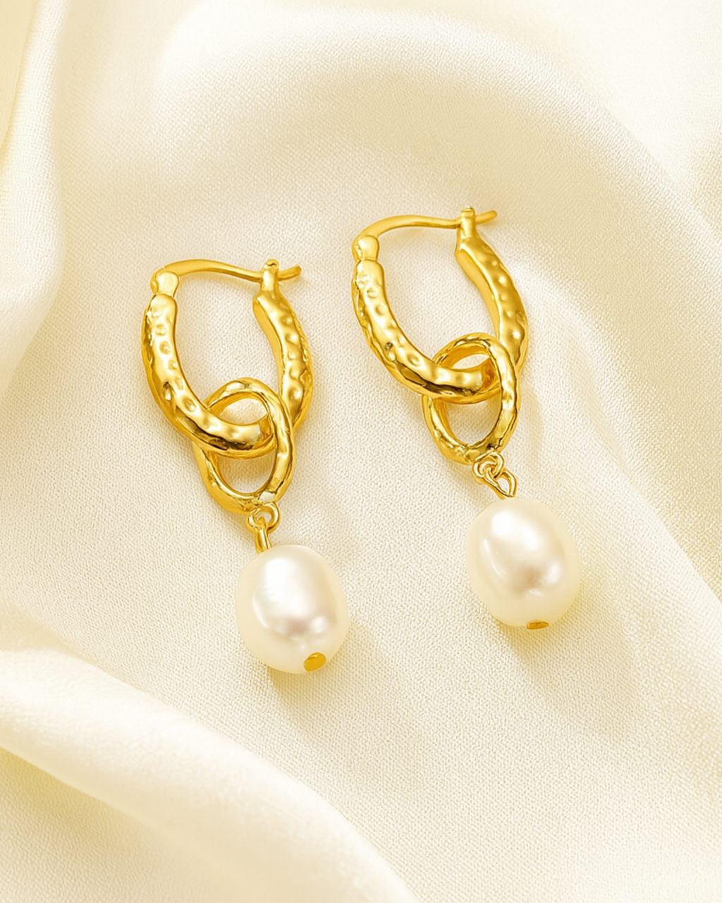 Elegante Ohrringe hängend aus Sterling Silber vergoldet mit Perle - modernes Design