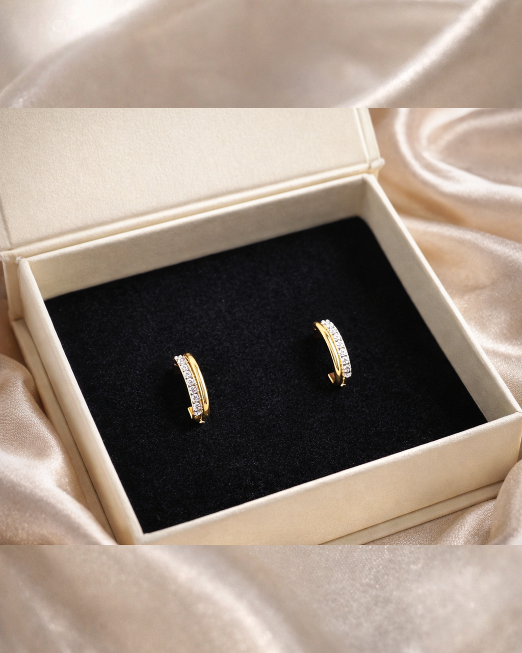 PERLI._Perlenohrringe_Creolen_mit_Zirkonia_in_Bicolor