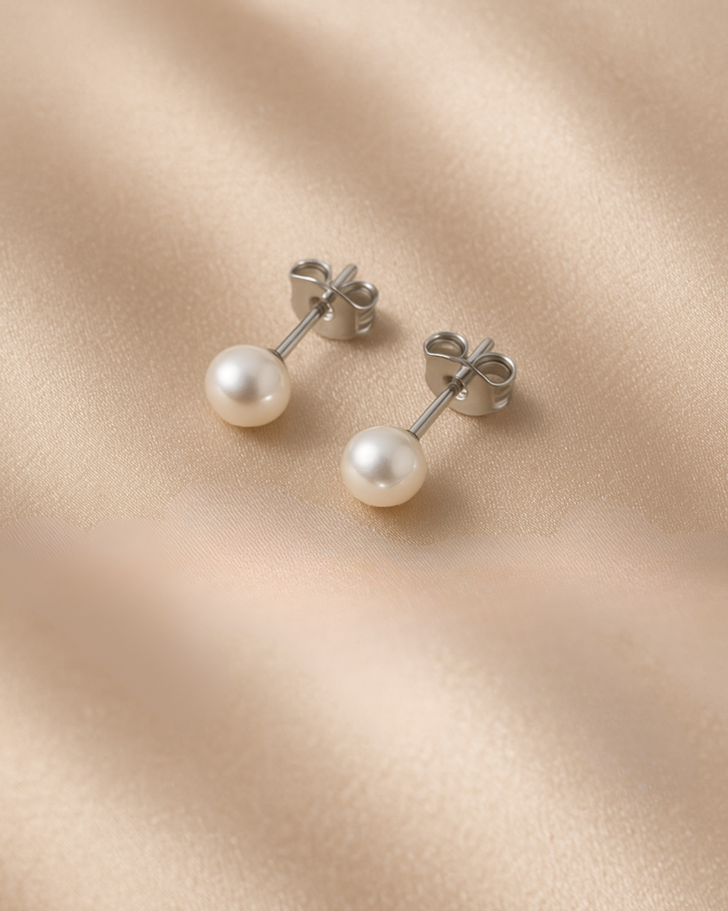 Perlenstecker 6mm aus Sterling Silber - minimalistisch und klassisch von PERLI.