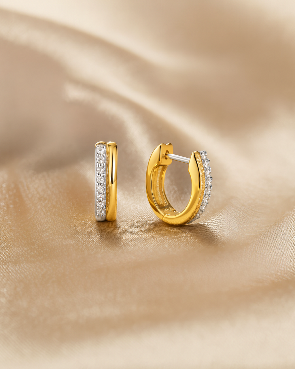 Bicolore Ohr Hoops mit Zirkonia Stein – minimalistisches Design